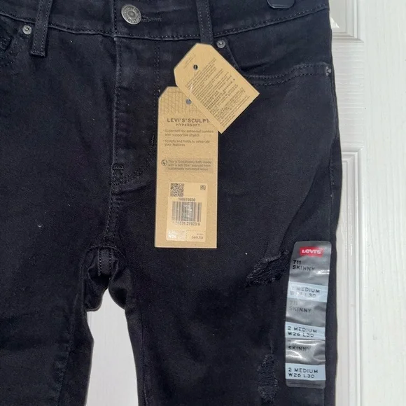 Women’s Levi’s black 711 skinny distressed fit jeans - Picture 5 of 12